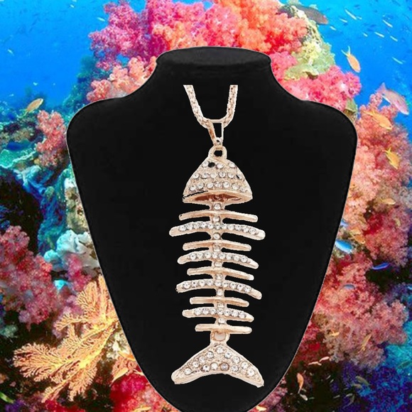 SPARKLING BONEFISH NECKLACE - Picture 2 of 3